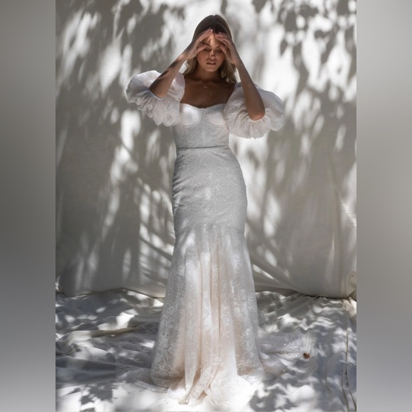 SAMPLE NEVER WORN OR ALTERED Ellery Gown Temple By Bo & Luca wedding dress - Picture 6 of 11